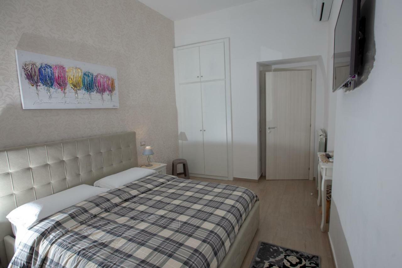 Garibaldi House Appartement Napels